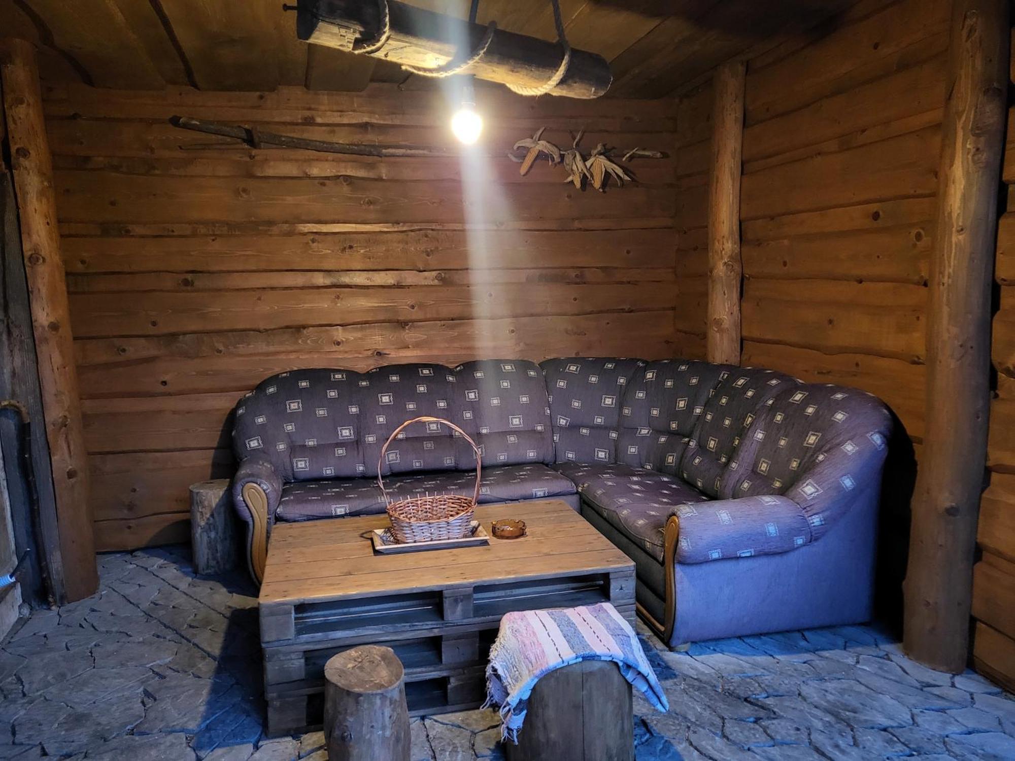 Chalupa M&P 2 Bešeňová Esterno foto